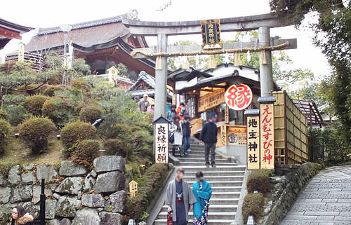 西日本で縁結び・恋愛成就の神様巡り！西日本で人気の神様を巡る旅5選