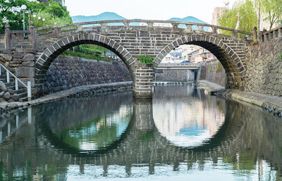 日本の石橋文化の発祥地へ。眼鏡橋をはじめとした石橋群を巡りアーチ式石橋に憑かれた男たちを知る旅