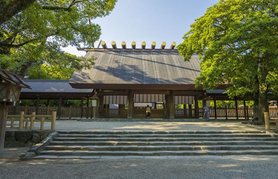熱田神宮、三種の神器の1つである草薙剣を祀る宮で神剣の伝説に触れる歴史旅