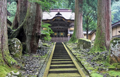 福井の名刹・永平寺へ、道元が開いた曹洞宗の大本山で禅修行を体験する旅