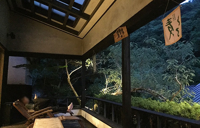 天山湯治郷のひがな湯治天山、箱根湯本で人気の日帰り湯を訪れ、夕方からの贅沢を楽しむ旅