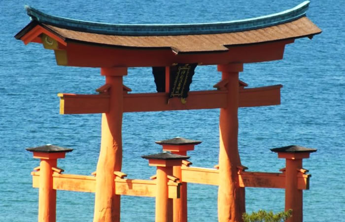 厳島神社、海上の大鳥居