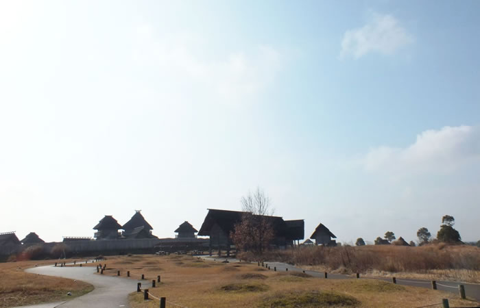 日本最大級の弥生環壕集落、吉野ヶ里遺跡へ！邪馬台国の時代の暮らしを体験する歴史旅