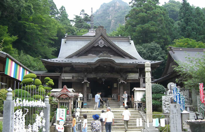 大窪寺の本堂