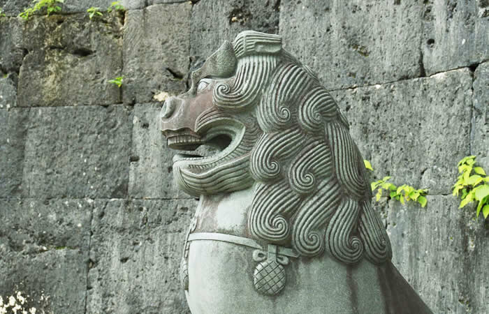首里城のライオンの像