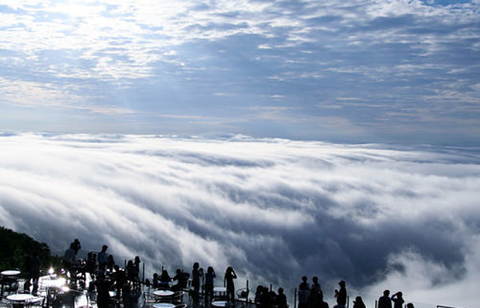 リゾナーレトマムの雲海テラス